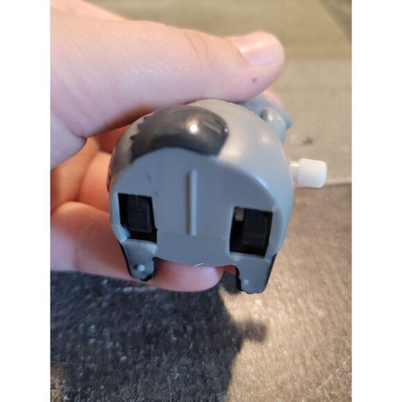 Wind up Meeko Burger King Pocahontas Disney Pixar toy figure - Picture 5 of 5